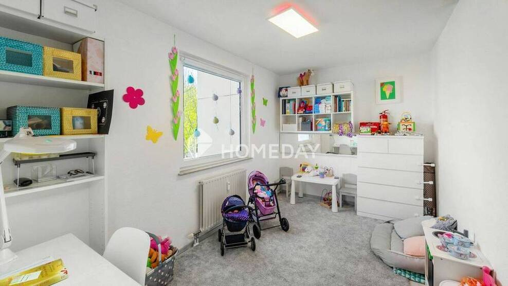 Platz für Ihre Pläne: Großzügige 4-Zimmer-Wohnung mit Aufzug und Panorama-Loggia