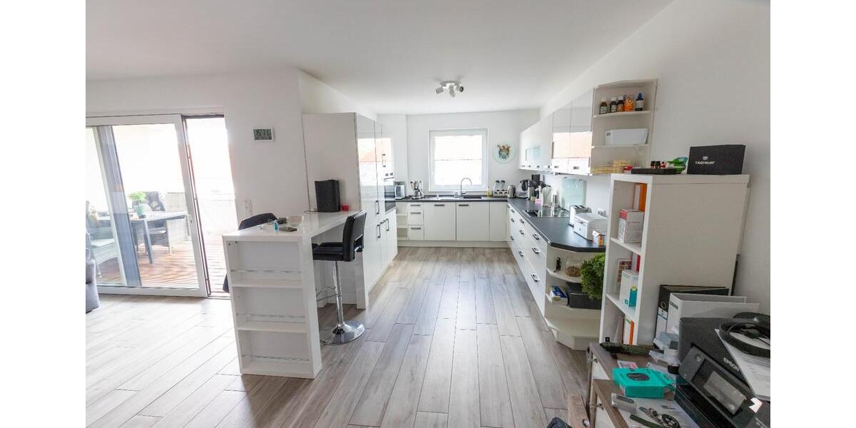 Etagenwohnung Erftstadt - 3 Zimmer, 100 m&sup2;, 1.446&euro; | Angebot:25638755
