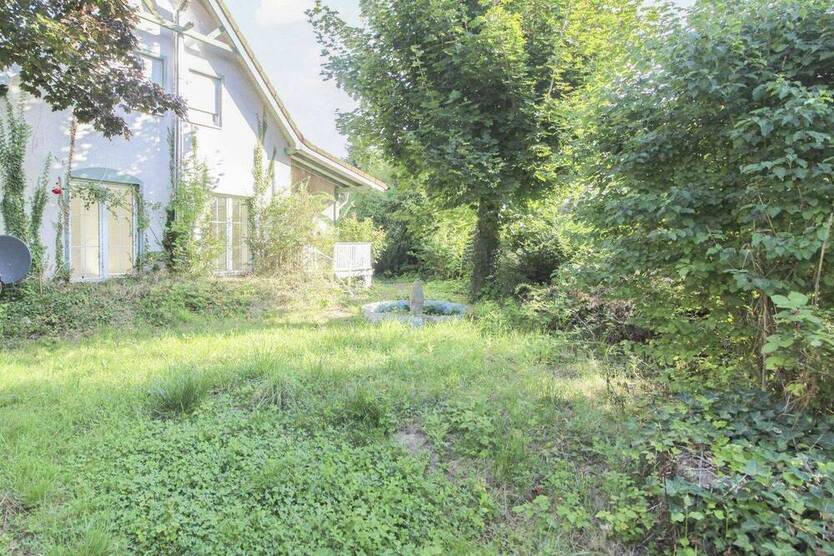 Schönes Ein- Zweifamilienhaus in Bonn-Schwarzrheindorf - Ideal für Eigennutzer und Anleger 5 zimmer