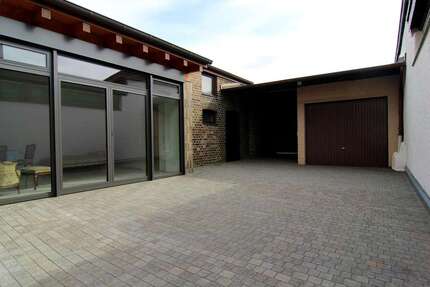 Haus Köln / Rondorf Rondorf - 5 Zimmer, 145 m&sup2;, 2.240&euro; | Angebot:26534600