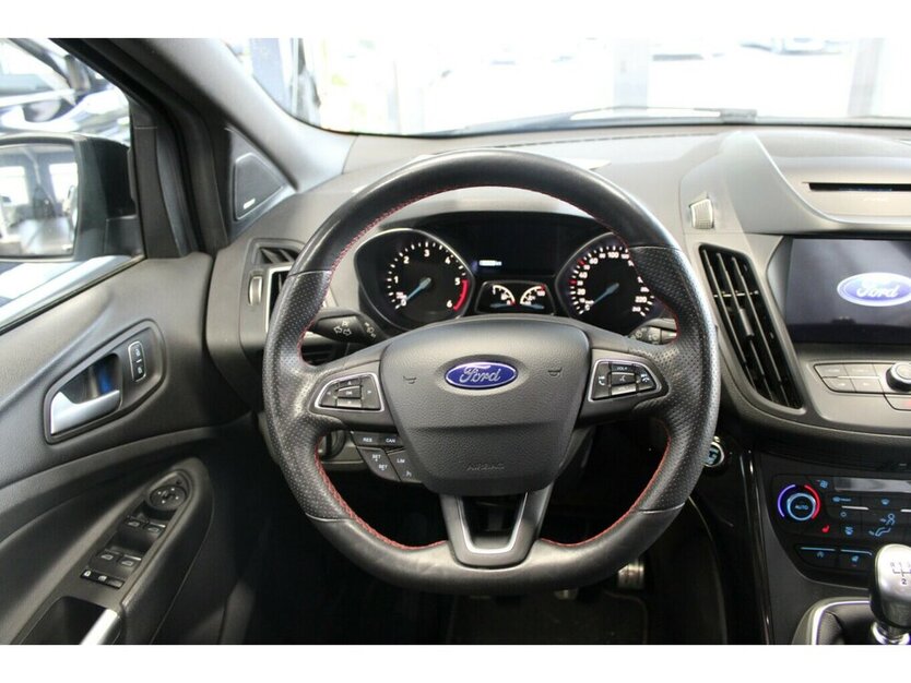 Kuga 2.0 TDCi 4x4 ST-Line