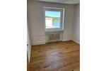 Rheinpromenade! Renovierte 4-Zimmerwohnung mit schickem Duschbad und Loggia