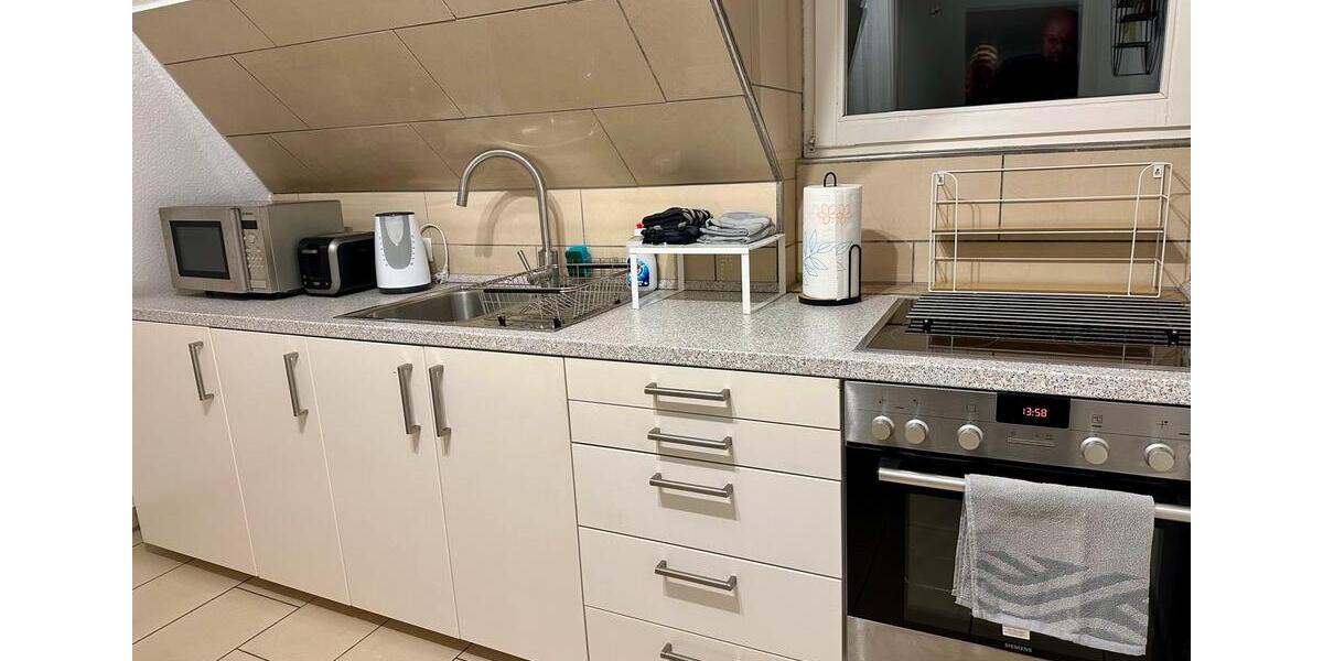 Dachgeschoßwohnung Köln Lindenthal - 2 Zimmer, 55 m&sup2;, 1.330&euro; | Angebot:23484096