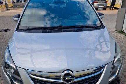 Opel Zafira Tourer 132.000 km 8.100 &euro; Bonn 53119