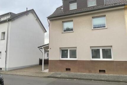 Mehrfamilienhaus Porz Eil Nähe Hirschgraben 2 zimmer