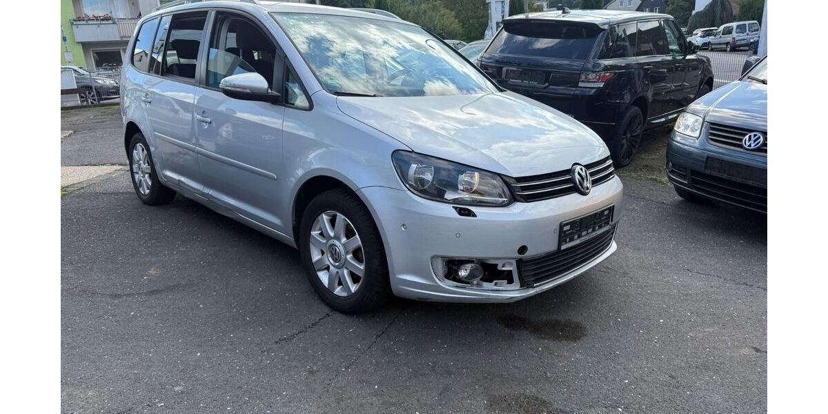 VW Touran 205.550 km 3.499 &euro; bonn 53175