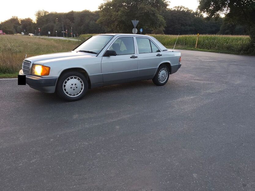Mercedes-Benz 190 234.200 km 3.800 € Kerpen 50171