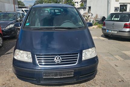 VW Sharan 268.000 km 2.299 &euro; Bonn 53227