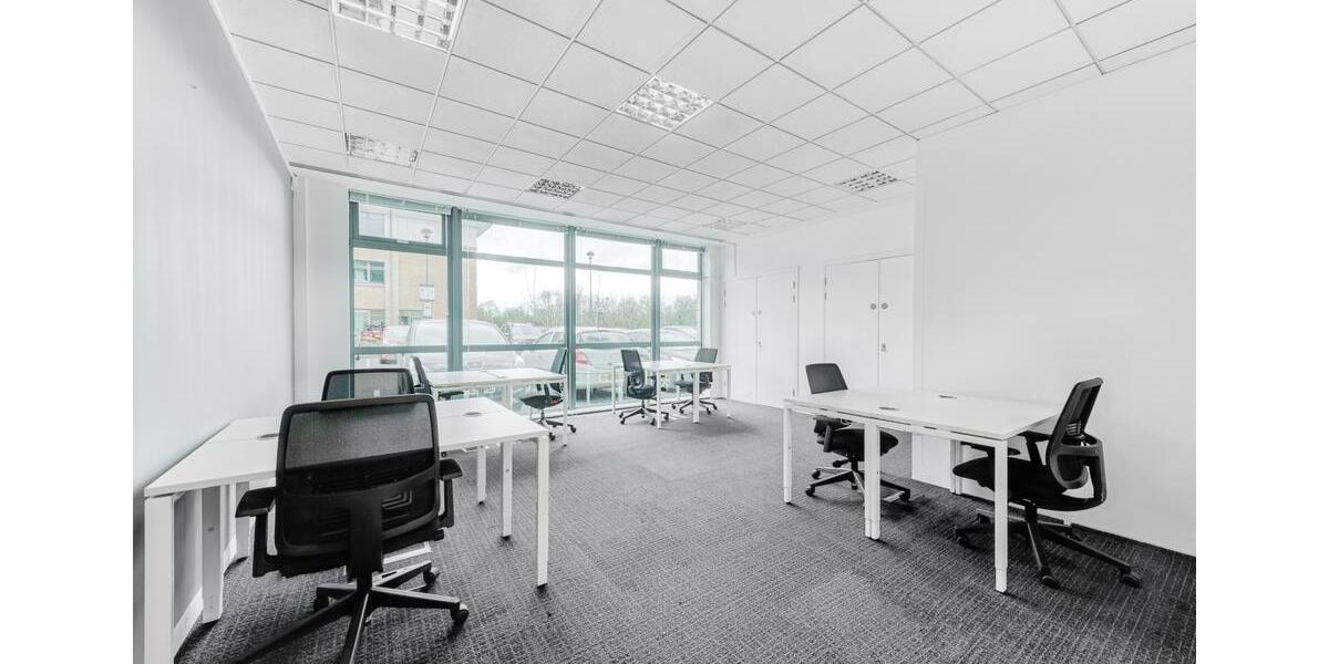 Großraumbüros für 15 Personen in Regus FGS Campus zimmer