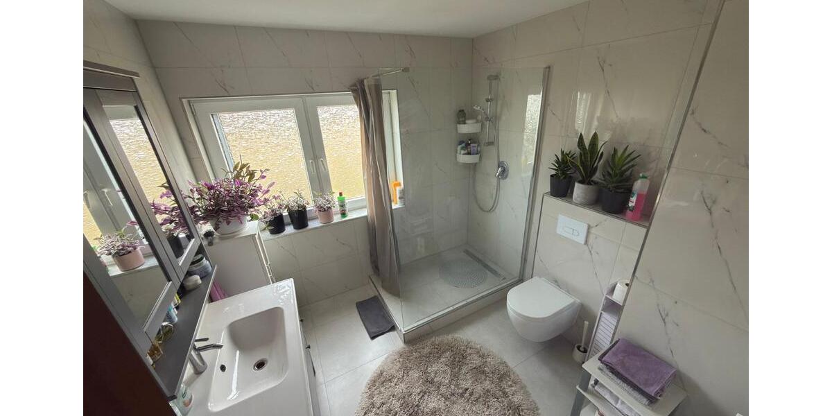 Doppelhaushälfte Wesseling - 4 Zimmer, 113 m&sup2;, 1.800&euro; | Angebot:24738113