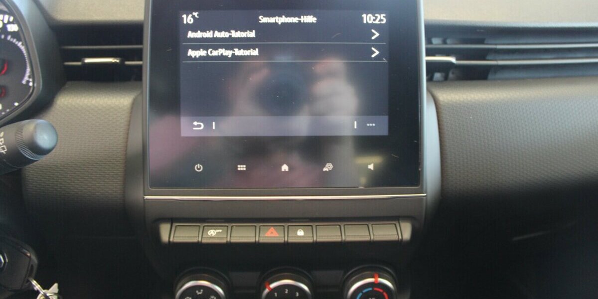 Renault Clio SCe65 EQUILIBRE 29.107 km 12.480 &euro; Euskirchen 53881