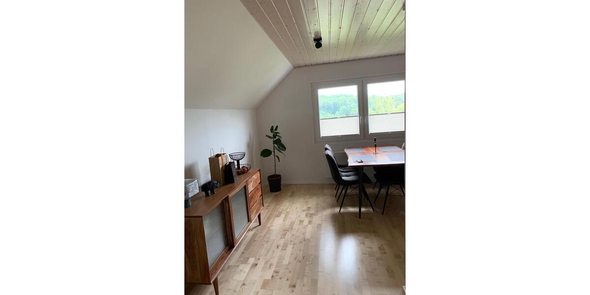 Dachgeschoßwohnung Rösrath - 3 Zimmer, 63 m&sup2;, 830&euro; | Angebot:25871336