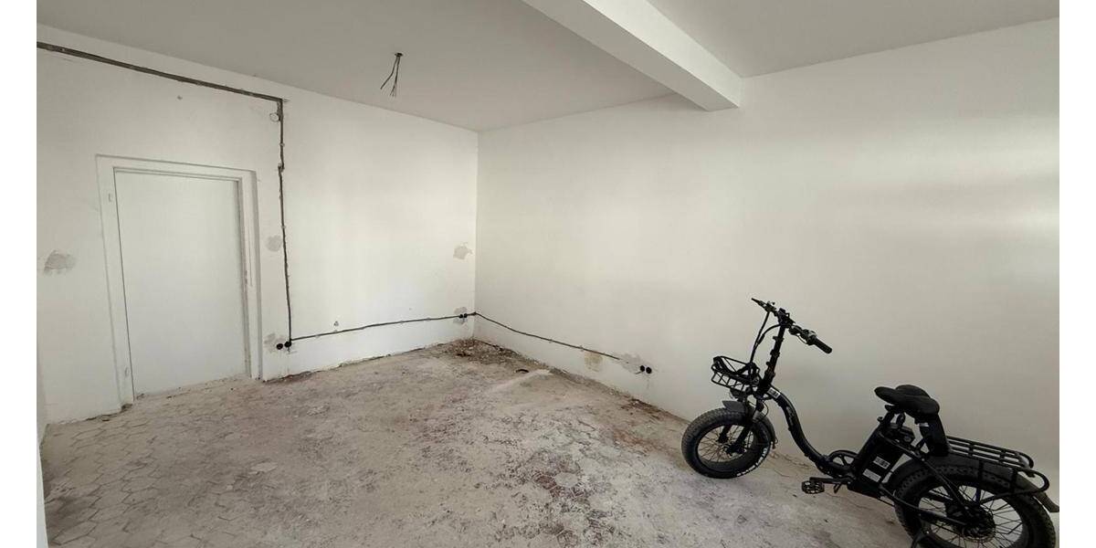 Ladenlokal auf der Brühler Straße - ehem. Metzgerei, ideal für Imbiss oder andere Konzepte 3 zimmer