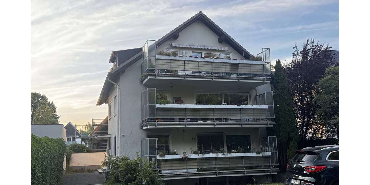 Etagenwohnung Köln-Rath Rath - 4 Zimmer, 114 m&sup2;, 1.710&euro; | Angebot:26923769