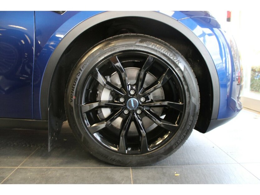 Tesla Model Y RWD 33.530 km 32.980 € Euskirchen 53881