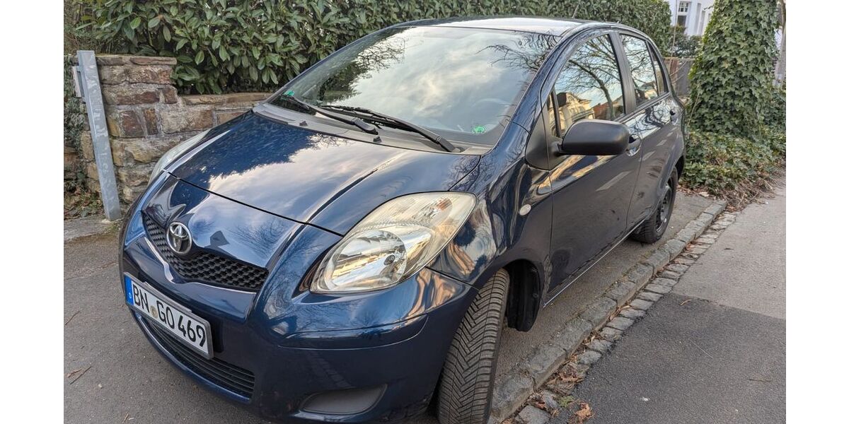Toyota Yaris 169.900 km 4.100 &euro; Bonn 53179