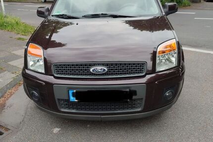Ford Fusion 61.719 km 5.100 &euro; Köln 51107