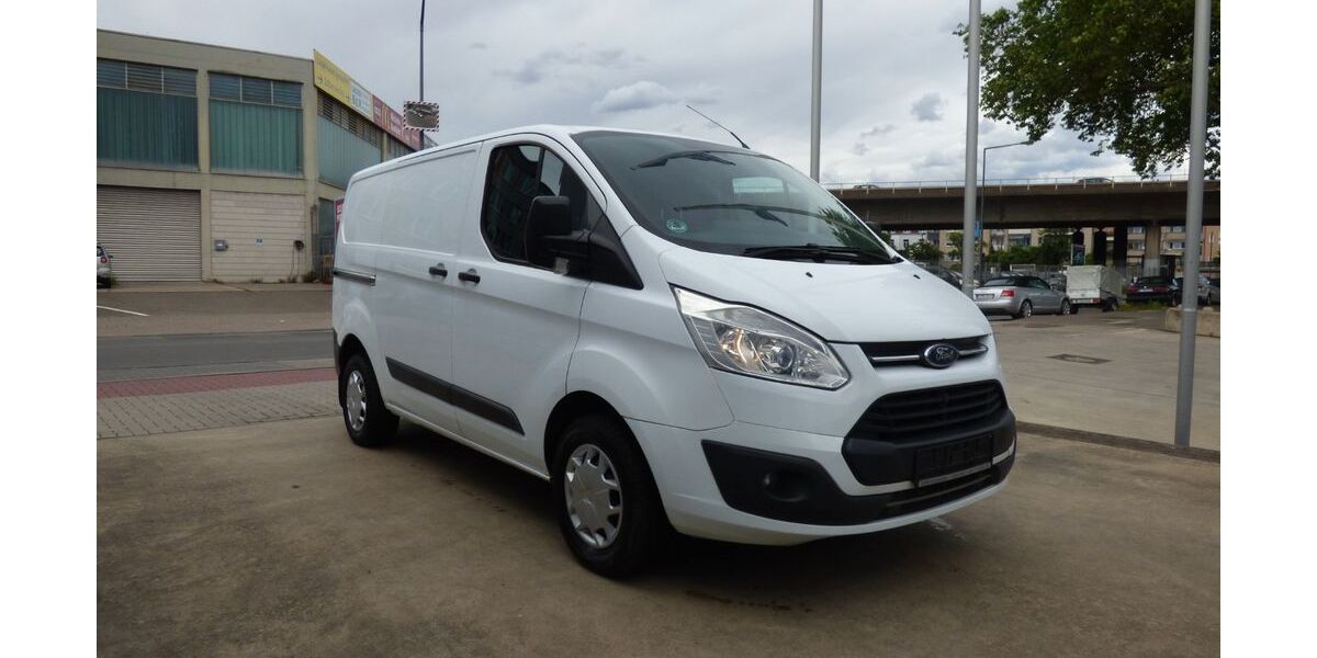 Ford Transit Custom 167.000 km 8.900 &euro; Köln 51105