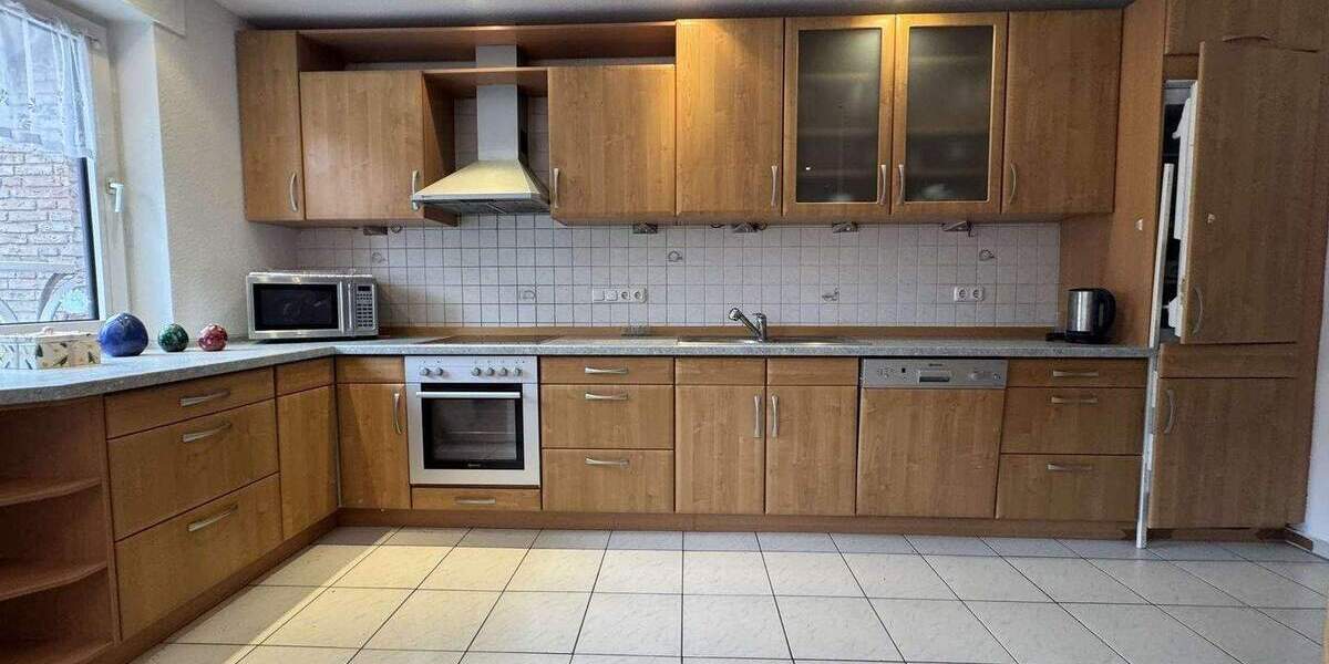 Etagenwohnung Lohmar - 2 Zimmer, 89 m&sup2;, 259.000&euro; | Angebot:24298404