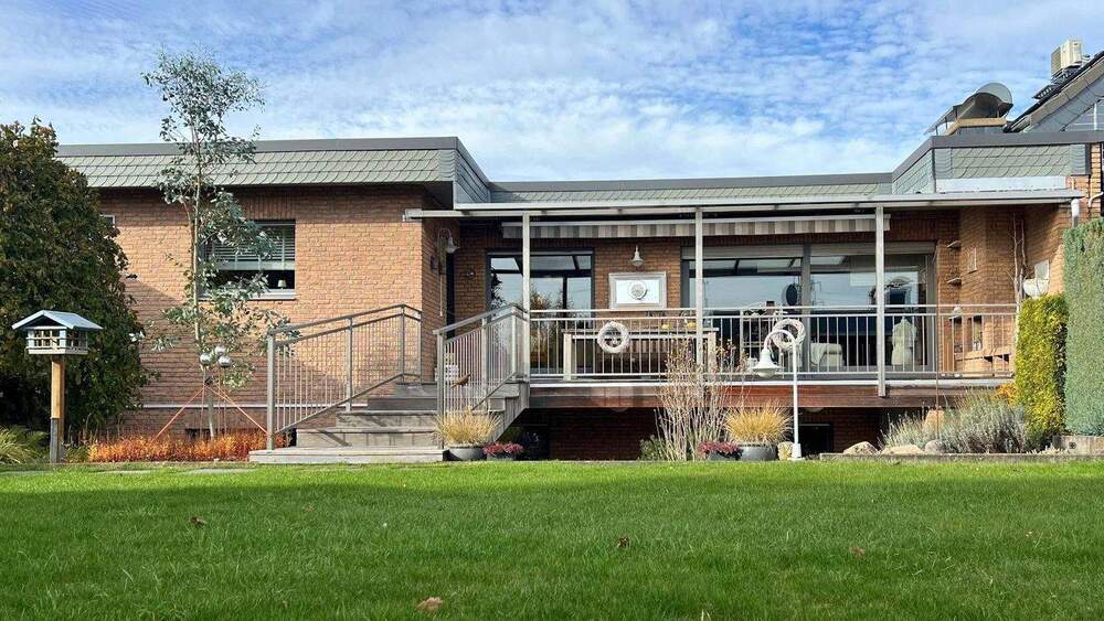 Bungalow Erftstadt Kierdorf - 8 Zimmer, 145 m&sup2;, 599.000&euro; | Angebot:24765539