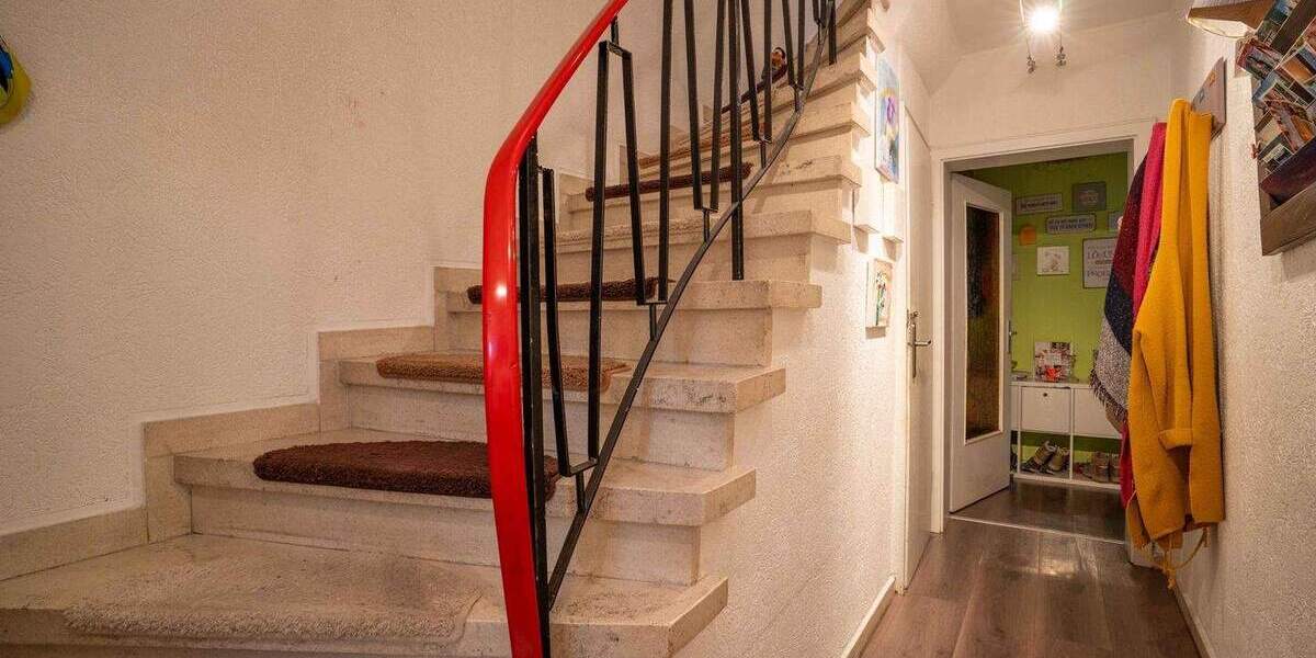 Einfamilienhaus Königswinter / Niederdollendorf Niederdollendorf - 8 Zimmer, 197 m&sup2;, 498.000&euro; | Angebot:24746967