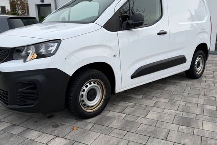 Peugeot Partner 94.285 km 9.999 &euro; Hürth 50354