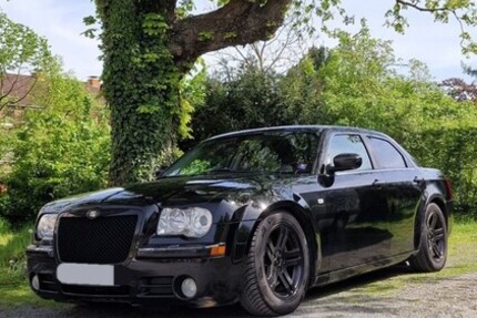 Chrysler 300C 290.000 km 4.250 &euro; Köln 50667