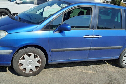 Peugeot 807