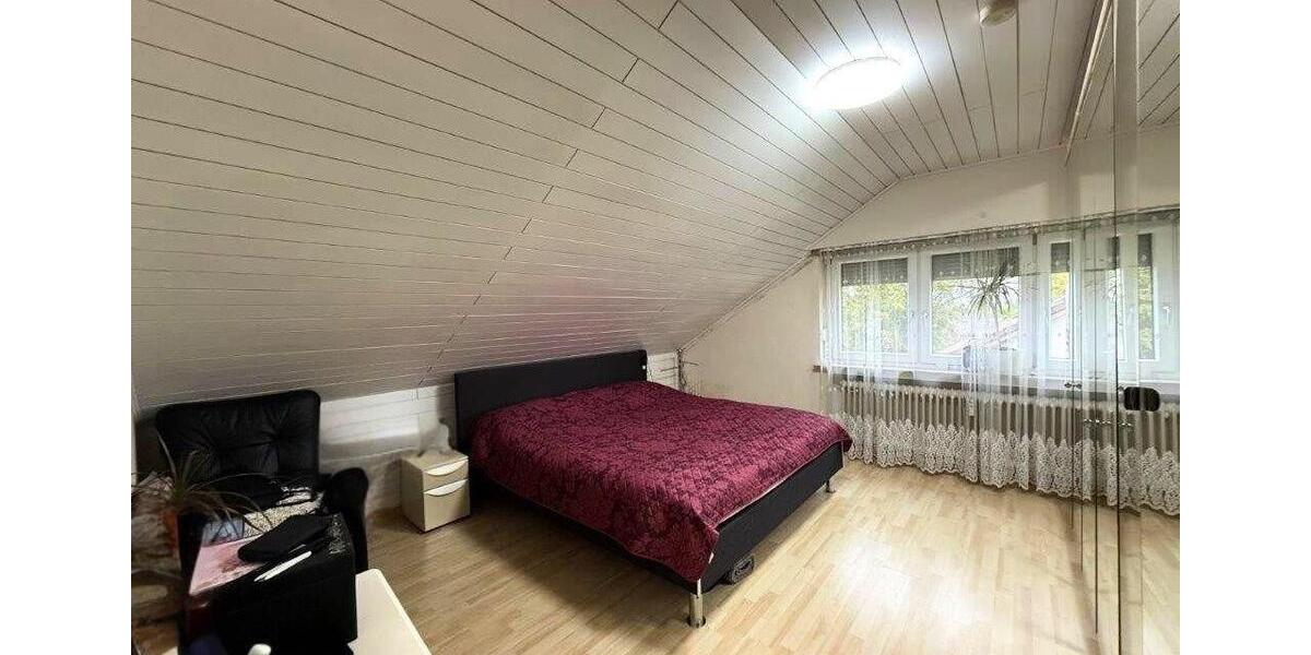 Dachgeschoßwohnung Sankt Augustin - 3 Zimmer, 73 m&sup2;, 199.000&euro; | Angebot:26877065