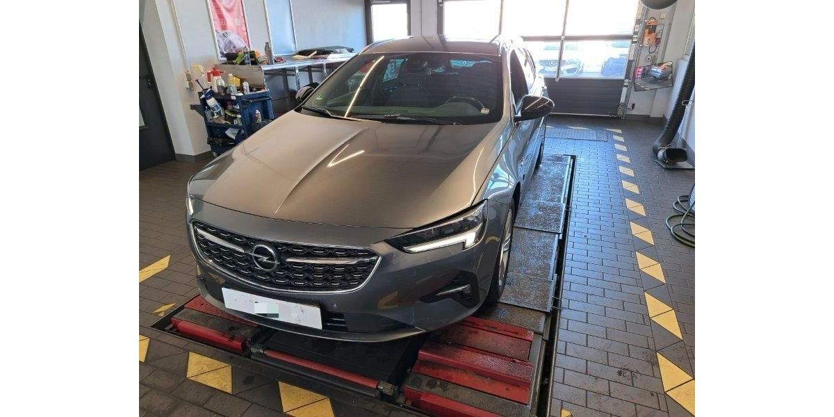 Opel Insignia 114.000 km 12.850 &euro; Köln 51067