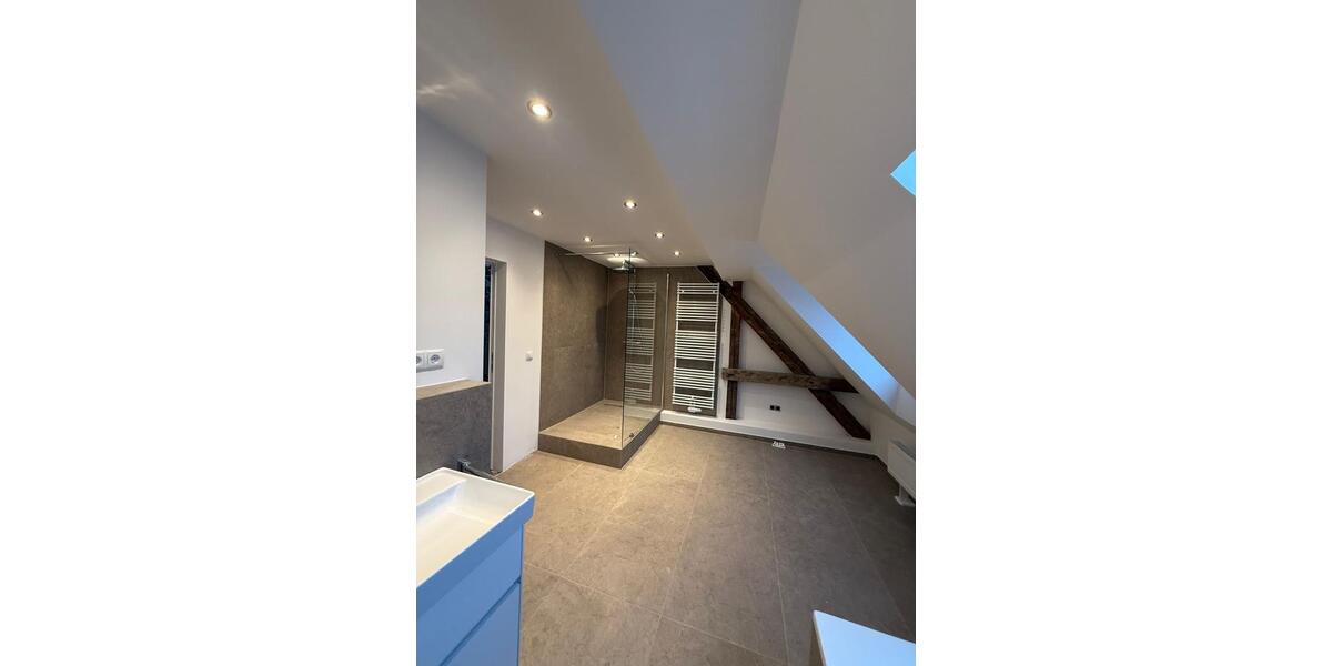 Dachgeschoßwohnung Köln Innenstadt - 2 Zimmer, 112 m&sup2;, 2.400&euro; | Angebot:24564873