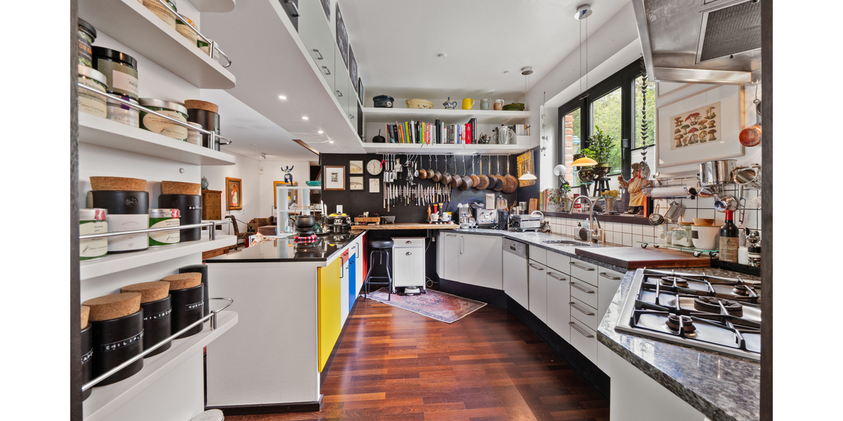 Top Lage in Bonn-Röttgen: Hochwertiges, flexibel nutzbares Architektenhaus mit Einliegerwohnung und Traumgarten. - Einfamilienhaus Bonn / Röttgen Röttgen | Angebot:24813522