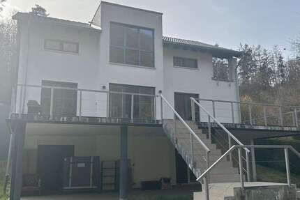 Haus Dattenberg Brochenbach - 7 Zimmer, 225 m&sup2;, 1.900&euro; | Angebot:25429564