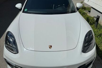 Porsche Panamera 168.000 km 44.900 &euro; Bonn 53227