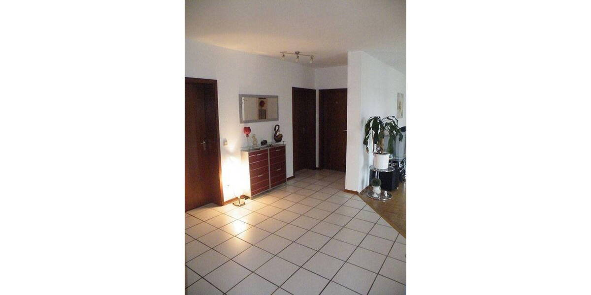 Etagenwohnung Köln Wahn - 3 Zimmer, 110 m&sup2;, 1.425&euro; | Angebot:26507469