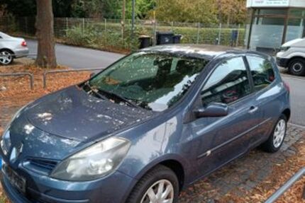 Renault Clio 162.000 km 1.590 &euro; Köln 50739
