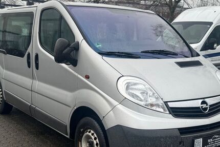 Opel Vivaro 285.000 km 5.999 &euro; Troisdorf 53842