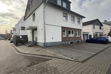 Geräumige 3 Zimmer Wohnung mit Balkon in Refrath 3 zimmer