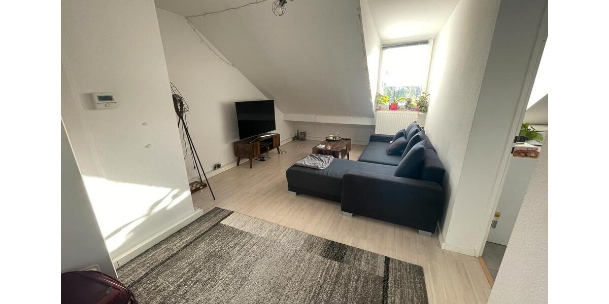 Dachgeschoßwohnung Köln Kalk - 2 Zimmer, 53 m&sup2;, 890&euro; | Angebot:25457247