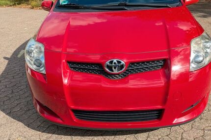 Toyota Auris 179.152 km 3.100 € Bonn 53129