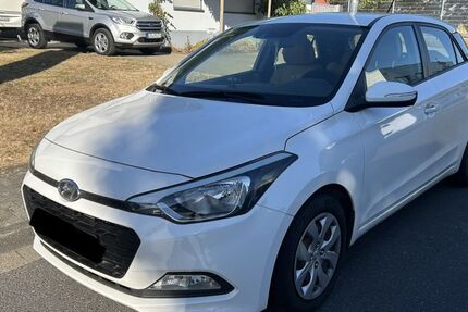 Hyundai i20 169.800 km 5.890 &euro; Königswinter 53639