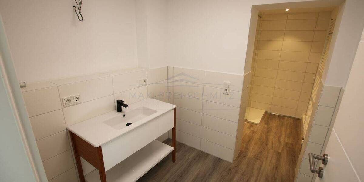 Etagenwohnung Hennef (Sieg) Hennef - 2 Zimmer, 75 m&sup2;, 229.900&euro; | Angebot:22381320