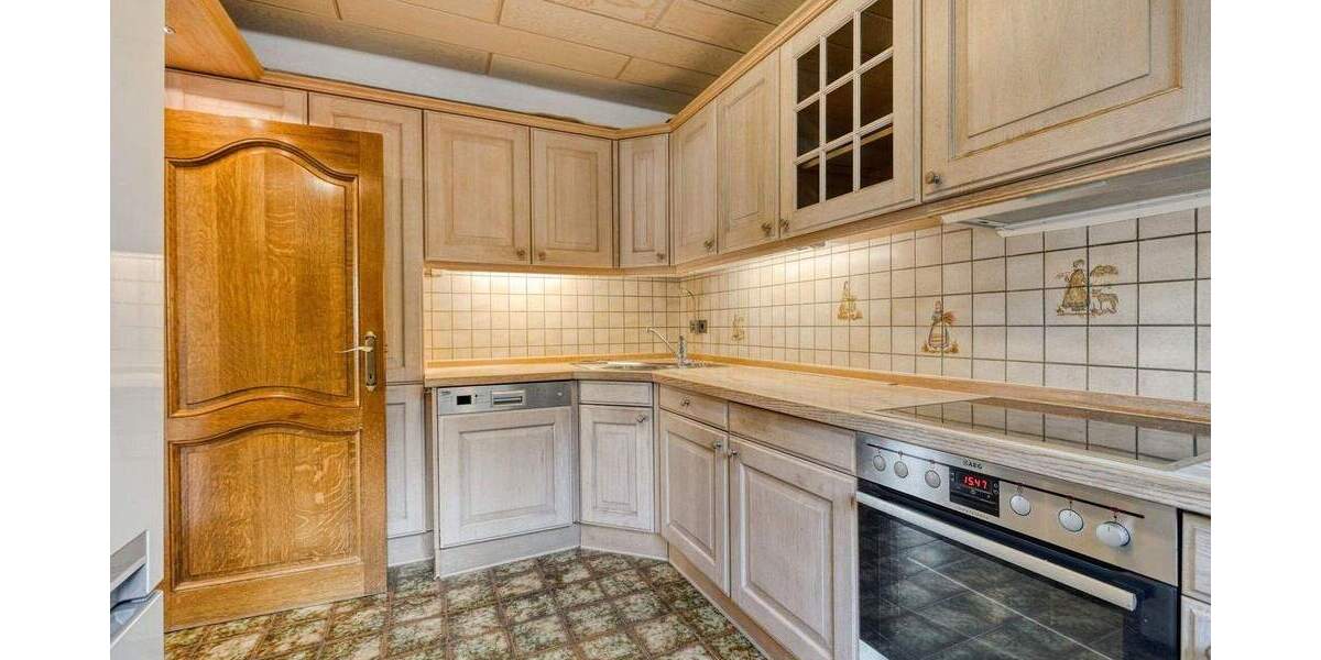 Einfamilienhaus Wachtberg Niederbachem Niederbachem - 6 Zimmer, 206 m&sup2;, 680.000&euro; | Angebot:25781559