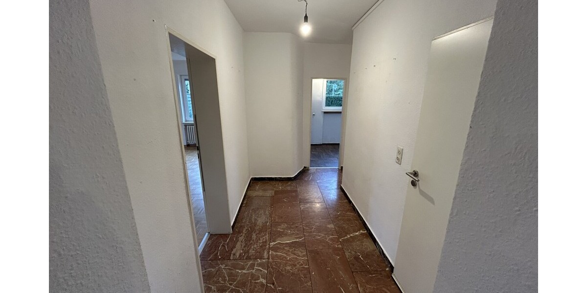 2 Wohnungen vermieten oder selbst einziehen? Beides ist sofort möglich! PROVISIONSFREI für Käufer. - Doppelhaushälfte Bonn Kessenich | Angebot:23760863