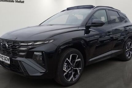 Hyundai TUCSON 2.500 km 45.490 € Euskirchen 53881