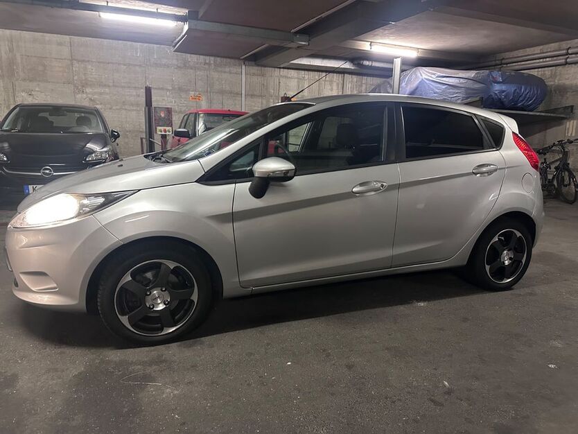 Ford Fiesta 92.000 km 6.900 € Köln 50969