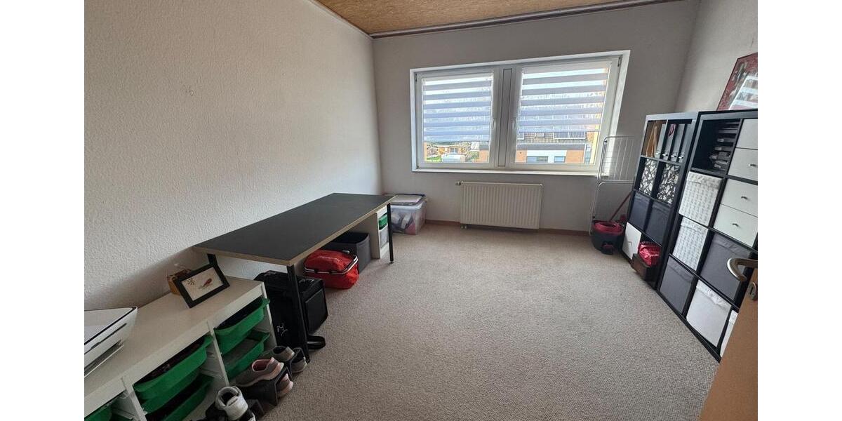 Etagenwohnung Euskirchen Dom-Esch - 3 Zimmer, 105 m&sup2;, 1.310&euro; | Angebot:25756635