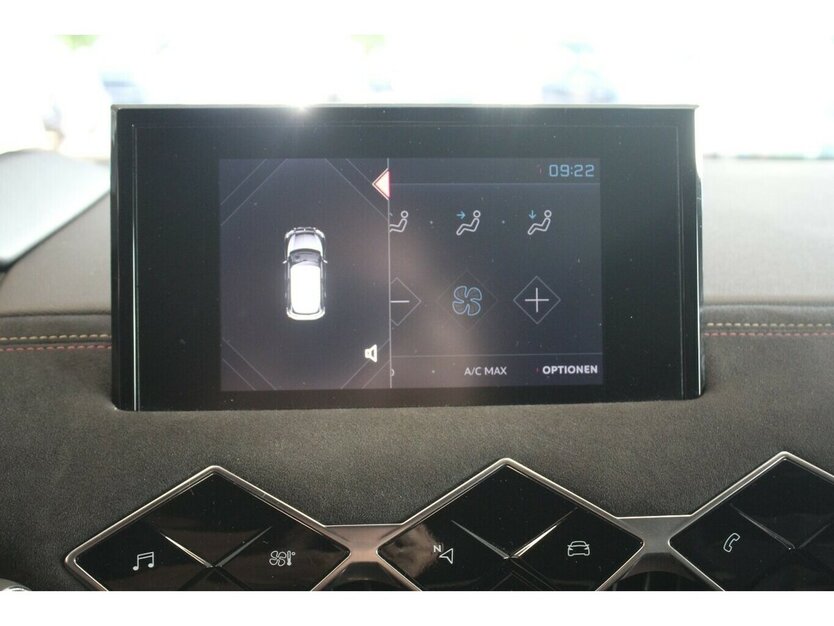 DS Automobiles DS3 Crossback E-Tense Performance Line 37.375 km 15.980 € Euskirchen 53881