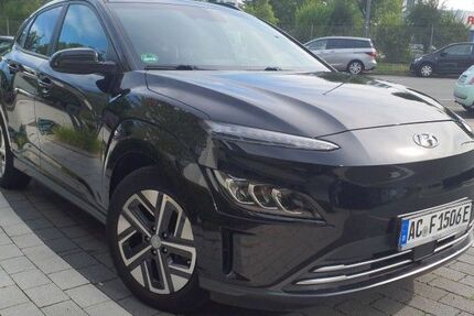 Hyundai KONA 72.755 km 19.000 € Hennef 53773