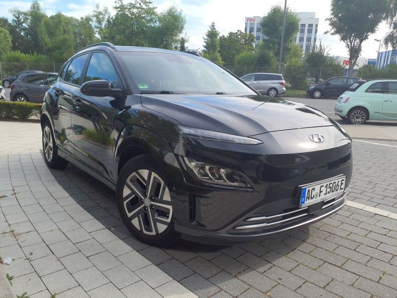 Hyundai KONA 72.755 km 19.000 € Hennef 53773